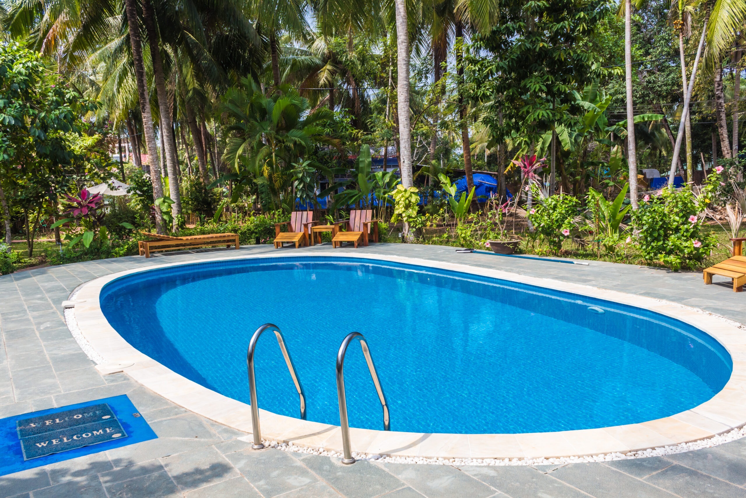 tropical florida pool